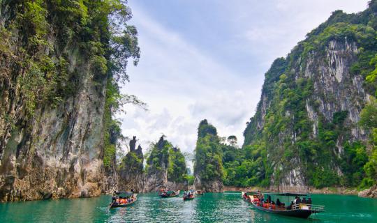 Cover แบกเป้ขึ้นรถไฟฟรีไปเขื่อนรัชชประภา (แบบไม่ค้างคืนบนแพ) + Full moon p...