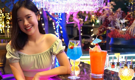 Cover Zap station  บรรยากาศดี มีดนตรีสดเพราะๆ...