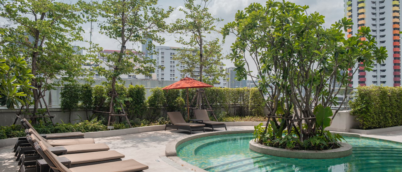 cover เปลี่ยนที่นอนมาพักโรงแรมหรู ใจกลางเมือง 1 คืน ที่ Amari Watergate