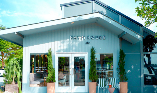 Cover 𝗡𝗮𝘃𝗮 𝗛𝗼𝘂𝘀𝗲 𝗖𝗮𝗳𝗲́ 🏠 คาเฟ่ฉะเชิงเทรา..ริมน้ำบางปะกง...