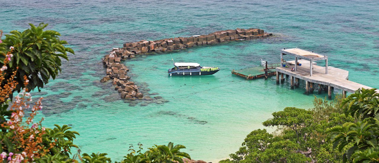 cover Travel to Mai Ton Island, Stay at THE BEACH Heights Resort @ Phuket