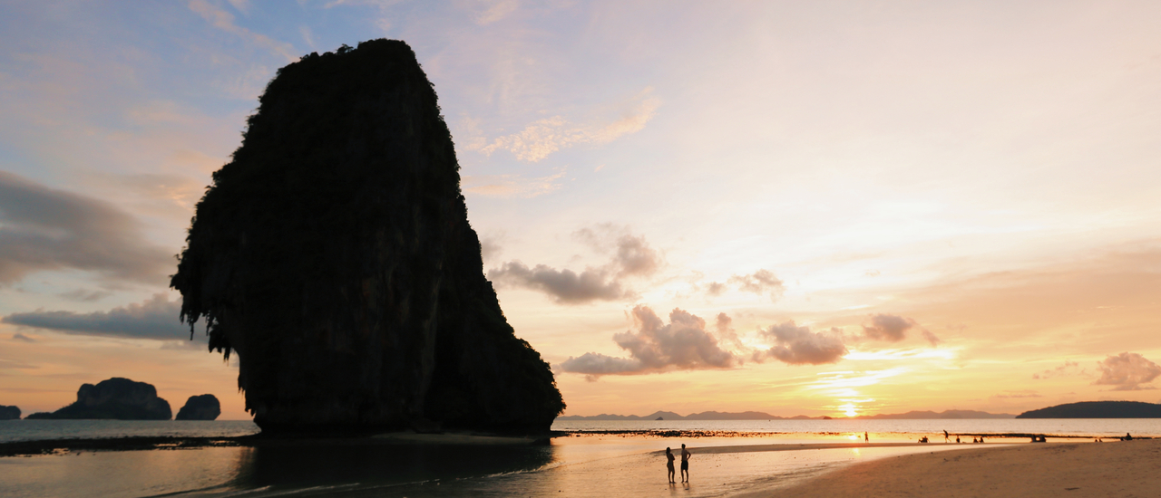 cover 𝐑𝐚𝐲𝐚𝐯𝐚𝐝𝐞𝐞 จ.กระบี่ รีสอร์ทที่อยากให้คนไทยได้ไปสักครั้ง!