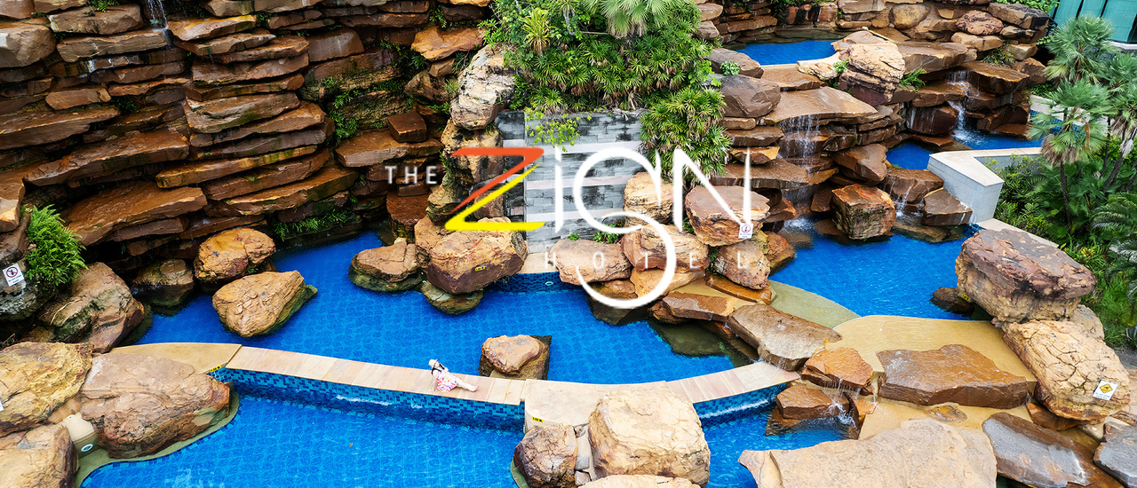 cover The Zign Hotel Pattaya โรงแรมพัทยาวิวดี สระว่ายน้ำสุดอลัง 💙🌴⭐