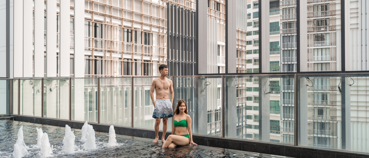 cover The Park at EM District ห้องพักหรูใจกลางเมือง เดินทางง่าย บริการครบวงจร