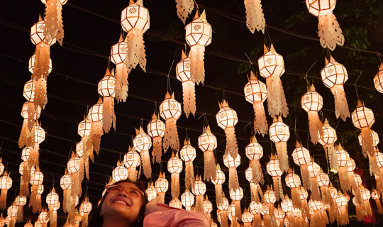 cover รวมจุดเช๊คอินสวยๆ เทศกาลยี่เป็งเชียงใหม่ในวารวัน  ลอยกระทงปีนี้ไปไหนดี^^