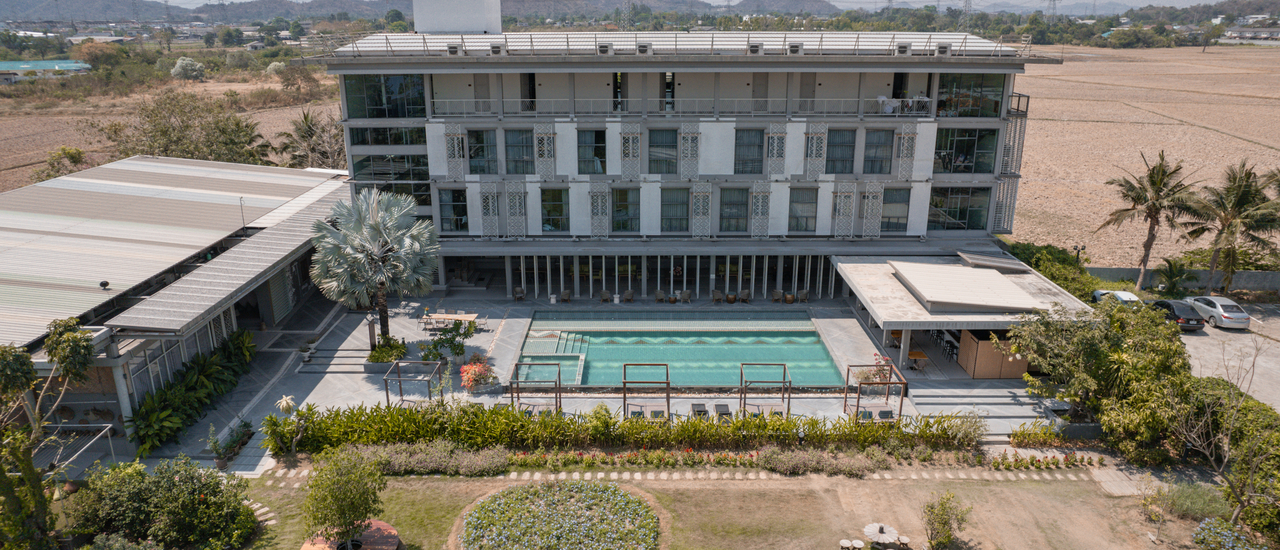 cover หลีกหนีความวุ่นวาย ไปพักผ่อนที่ ณ เวลา ราชบุรี