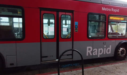 cover ทริปละตินอเมริกา ตอน 2 การเดินทางด้วยรถสาธารณะในลอสแองเจลิส Los angeles ด้วย Tap card เดินทางจากสนามบินเข้าเมืองและไปยังซานตาโมนิก้ายังไง Santa monica