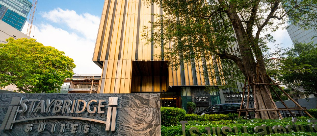 cover รีวิว Staybridge Suites Bangkok Thonglor ที่พักฟีลอบอุ่นโฮมมี่ สไตล์ญี่ปุ่น มีบ่ออนเซ็นให้แช่ฟรี อัพเดตปี 2024