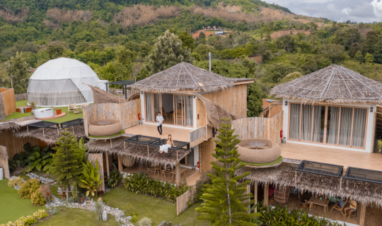 Cover เที่ยวเขาค้อ พักรีสอร์ทกลางหุบเขา Cirrus Valley Hill Resort...