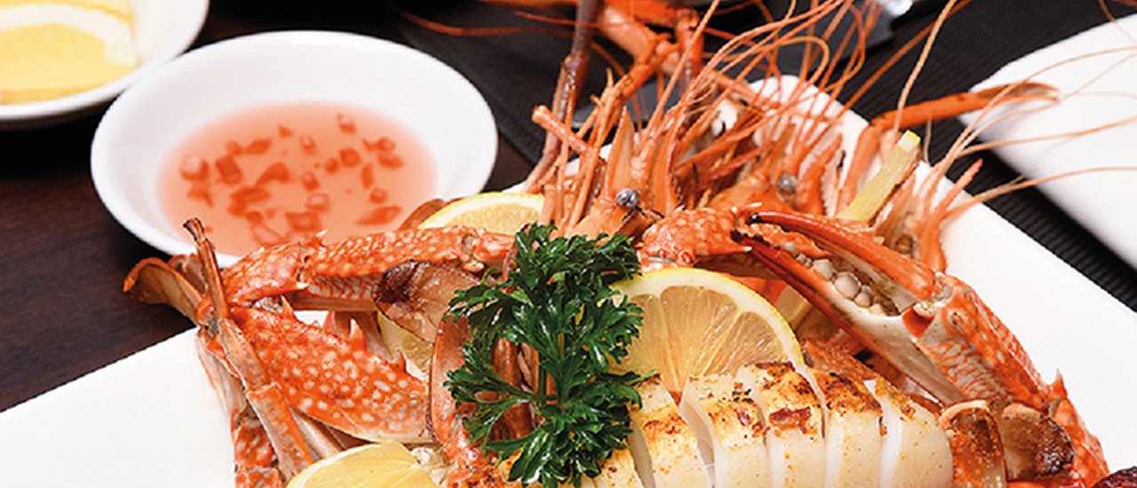 cover ~ * ~ * ~ * ~ * ~  ........ Fisherman's  Market  Bringing the seafood menu to the shore at the hotel  Novotel  Ploenchit....….~ * ~ *~ * ~