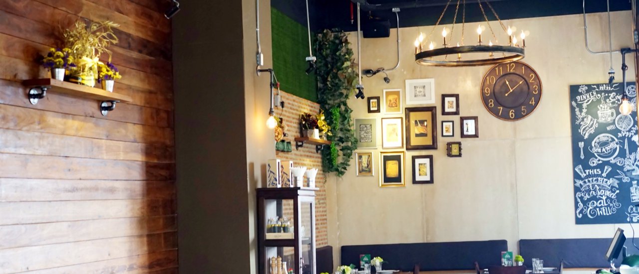 cover Uncle Fat Eat and Travel 2015 #16
OLIVE FUSION RESTAURANT
@ SJ Infinite One Building (original Jitphochana)