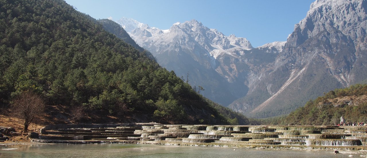 cover 8 days, 6 people skipped work to go to @ Xiangelila (Shangri-La) Lijiang (Lijiang) and Kunming (Kunming)