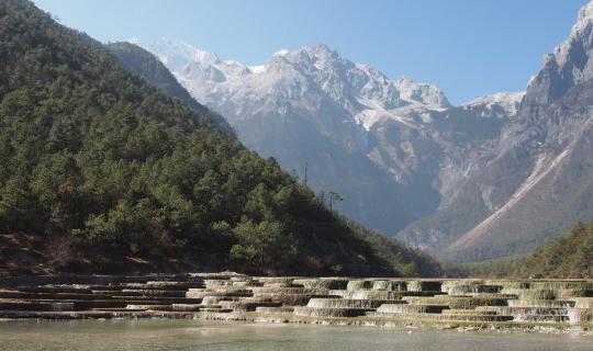 cover 8 days, 6 people skipped work to go to @ Xiangelila (Shangri-La) Lijiang (Lijiang) and Kunming (Kunming)