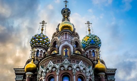 Cover 8 Days with Her "Mother Russia": Backpacking Russia on a Budget - Pa...