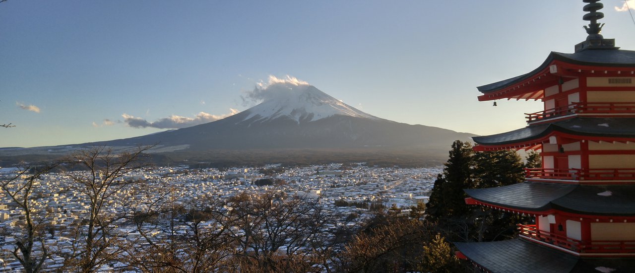 cover Japan: Taking a break to sleep in the cold (January 15-24, 2016)