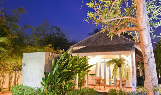 cover …....@ Pomelo Amphawa the Local Residence On weekdays, Amphawa is worth a visit with Mae Pranom, Ja.