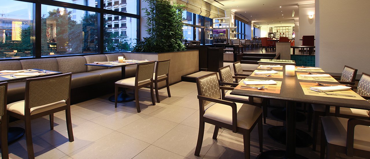 cover Review: Indulge in a Satisfying Buffet at AVANI Atrium Bangkok
This review focuses on the buffet experience at AVANI Atrium Bangkok.