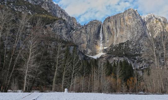 Cover In America - Wandering for a Year... High Mountains, Snow-Covered Wh...