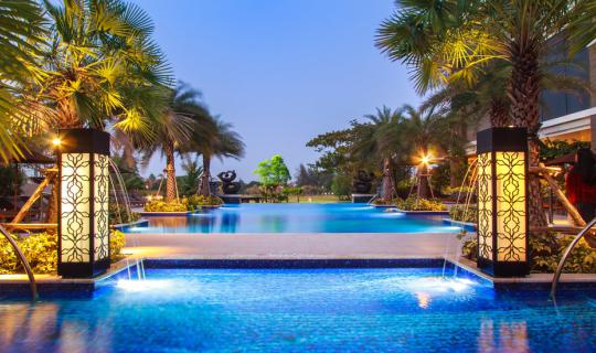 cover Eat, Play, Relax: Your Perfect Getaway at Le Méridien Suvarnabhumi, Bangkok Golf Resort & Spa