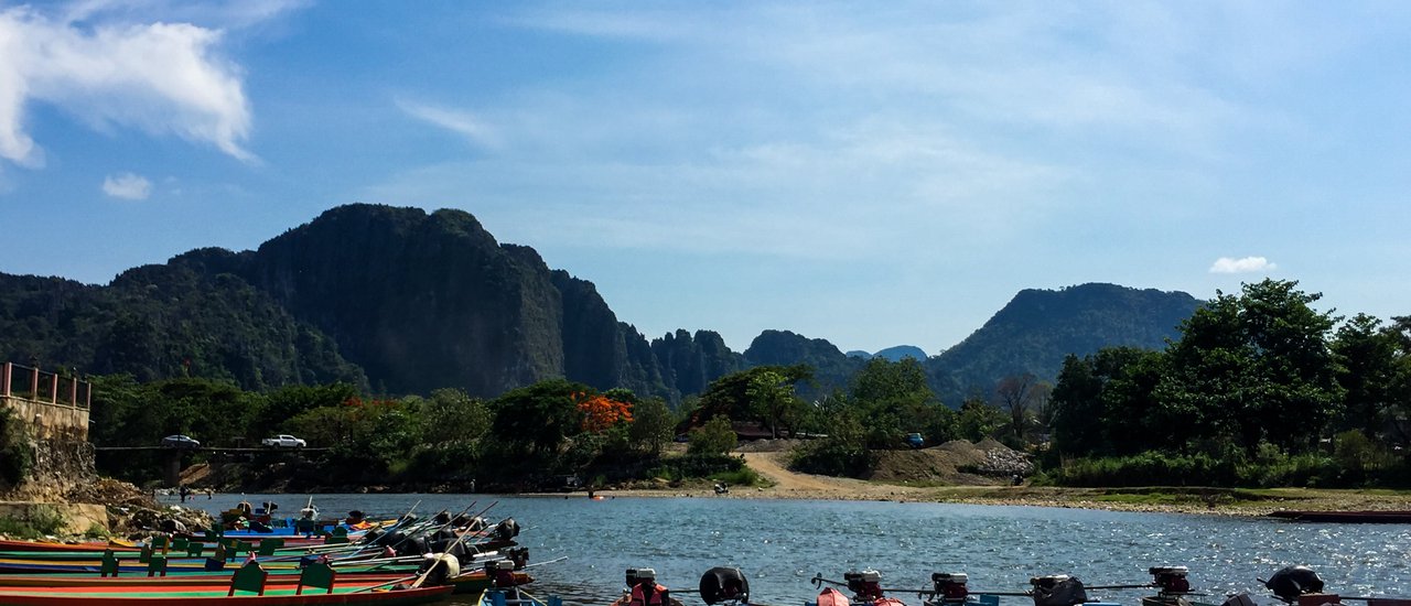 cover Stumbling upon love... a stopover in Vang Vieng   Soloooo, you can travel too!