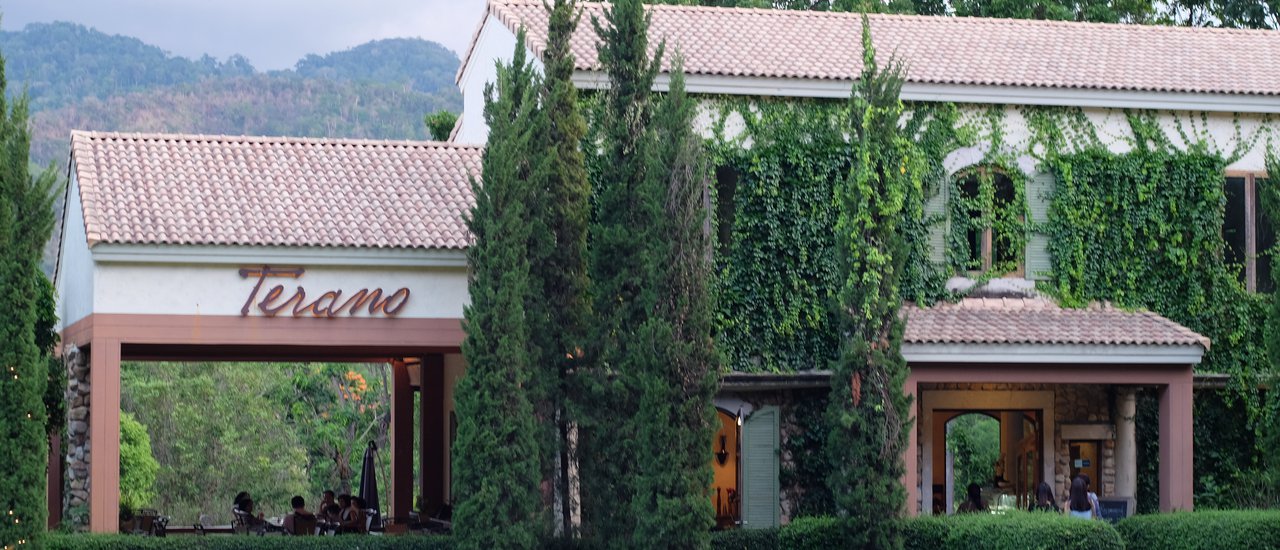 cover Let's go on a hip trip to Khao Yai! See what's new in Khao Yai: Check in at "Yungaow-THAMES VALLEY-TERANO-YELLOW SUBMARINE"