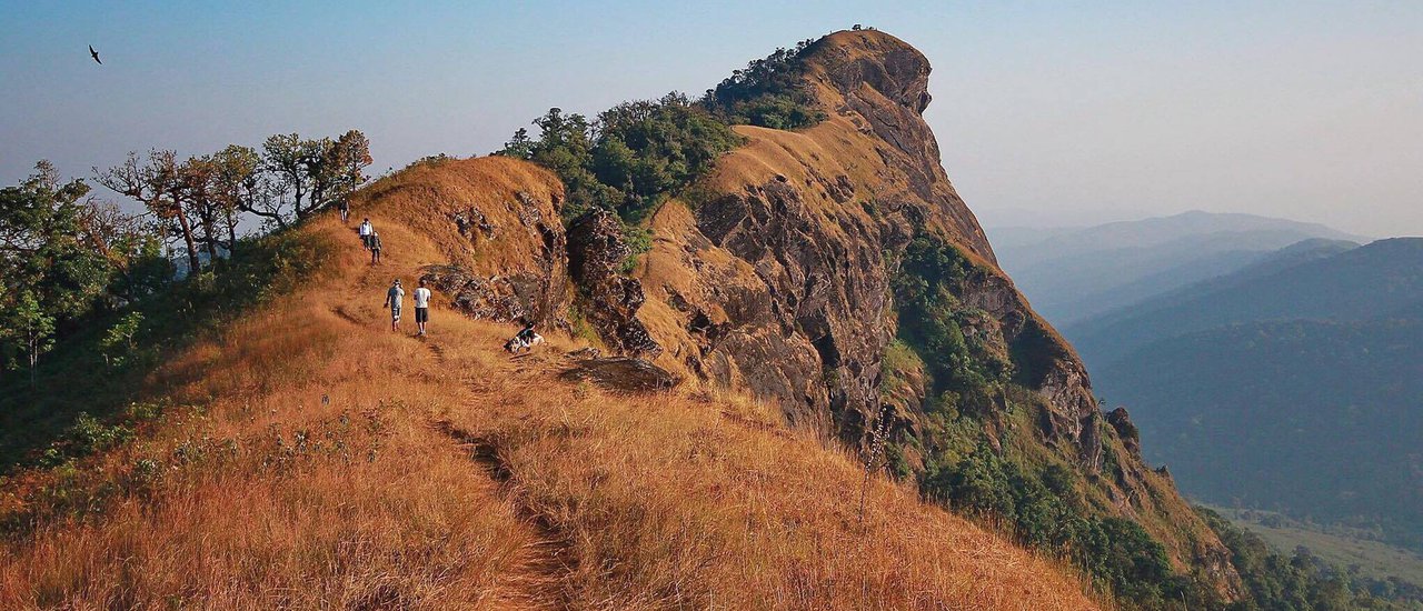 cover Climbing the Forest, Embracing the Mountains on Valentine's Day... "Doi Mon Jong" Style +++