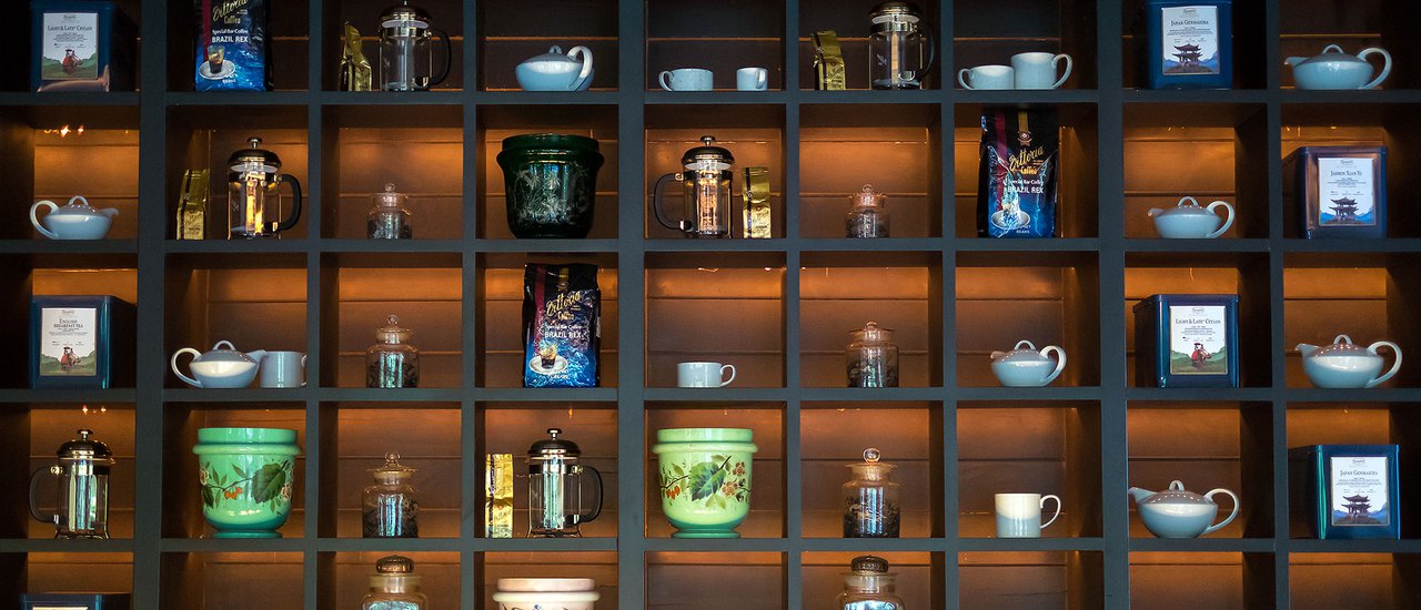 cover Café Cha: Life is good, sipping afternoon tea like a gentleman in a stylish old-fashioned Thai hotel.