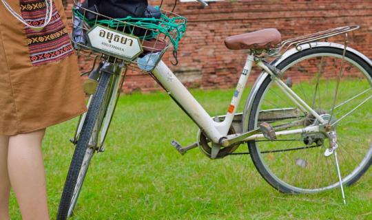 Cover Take a train to ride a bicycle in Ayutthaya with 300 baht in your po...