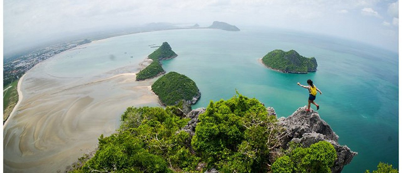 cover Climb 3 mountains in Sam Ao District, Prachuap Khiri Khan Province.