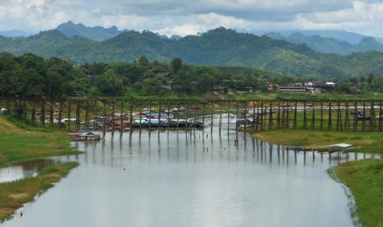 cover Three Pagodas Pass: A Mon Village in Sangkhla Buri