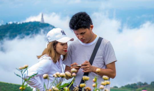 cover From Khao Kho to Thap Baeq, extending to Loei, relax on a raft at Huai Krathing, and chill in Chiang Khan. Recommended budget-friendly accommodation.