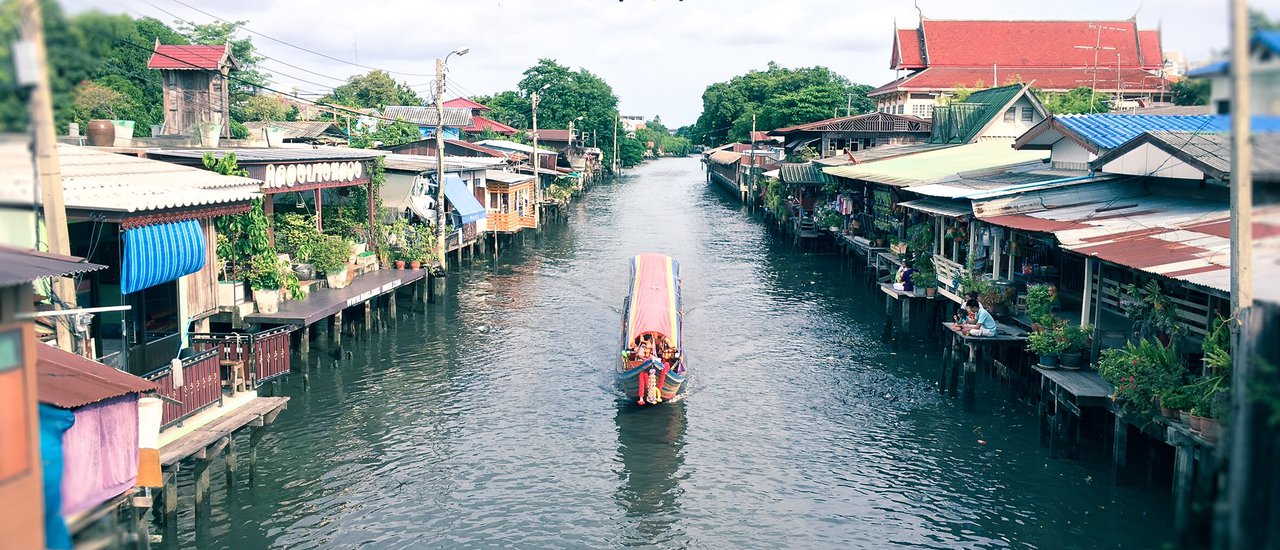 cover "Bang Luang Canal: A Hidden Oasis in the Heart of Bangkok"