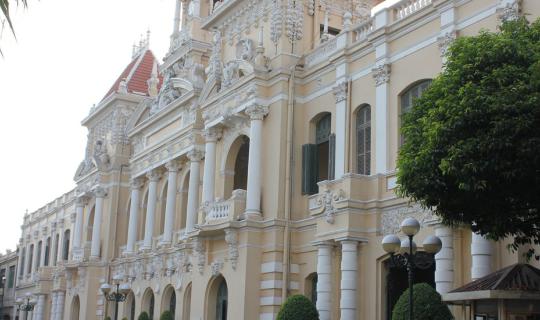 cover Xin Chao Saigon......A One Day Trip in Ho Chi Minh City, the Southern Vietnam