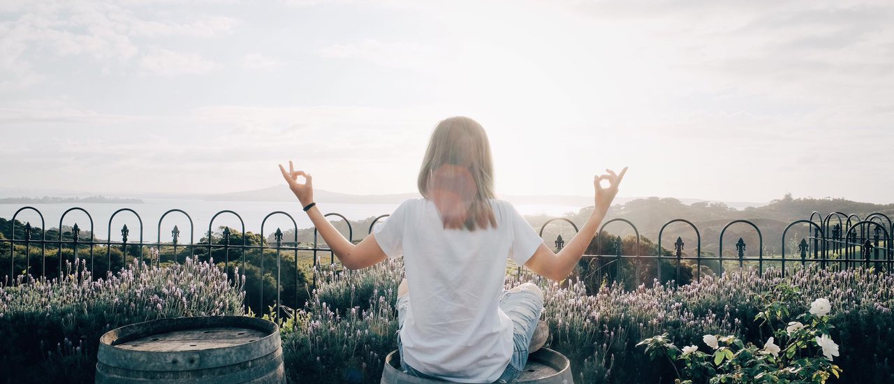 cover New Zealand: North Island in Autumn - A Paradise Destination