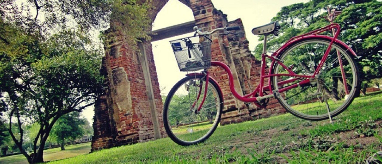 cover Embark on a solo cycling adventure through the captivating ancient city of Ayutthaya, immersing yourself in its historical charm.