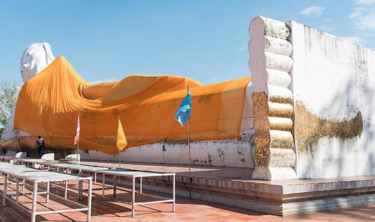 cover Atypical Weekday Trip to the Extraordinary Wat Satue