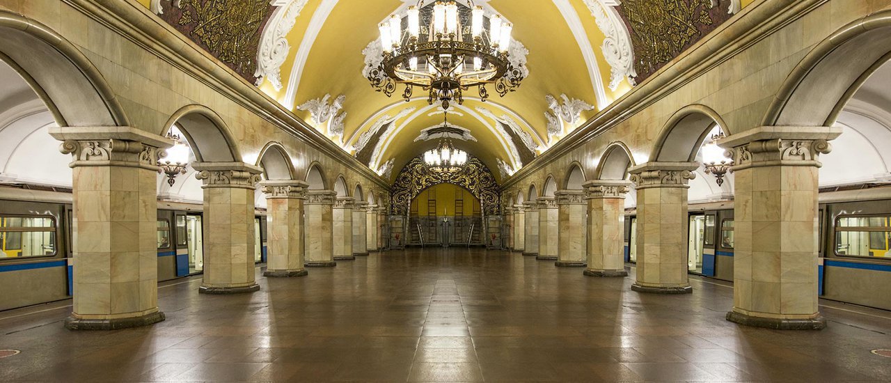 cover Twin Traveller: Episode 8: The 8 Most Beautiful Metro Stations in Moscow, Russia