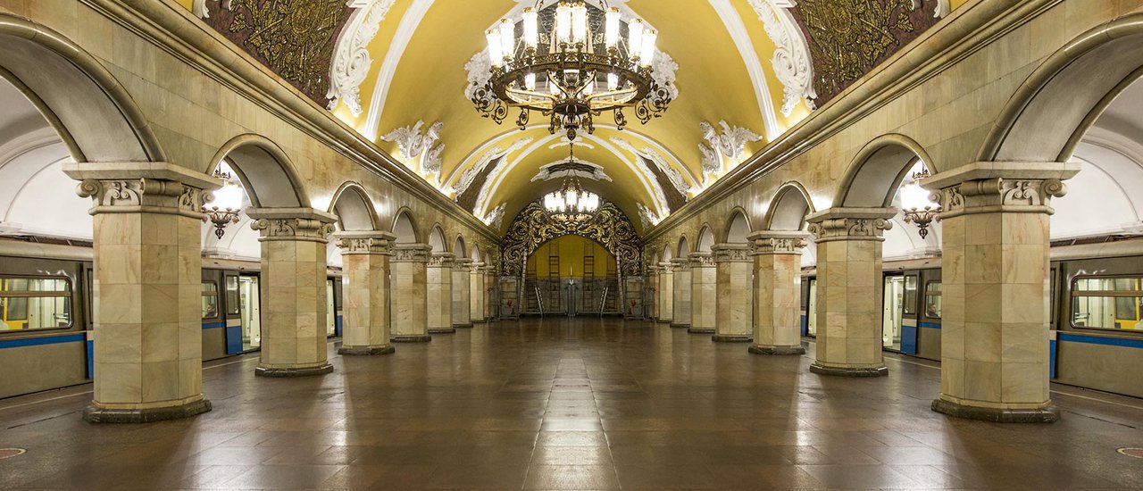 cover Twin Traveller: Episode 8: The 8 Most Beautiful Metro Stations in Moscow, Russia
