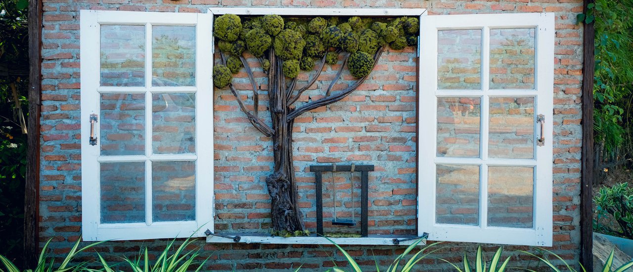 cover (Mini Review) Behind the Tree: A Coffee Shop Review... Even If You Can't Travel There!
This mini-review explores the "Behind the Tree" coffee shop, offering a glimpse into its atmosphere and experience even for those who can't physically visit.