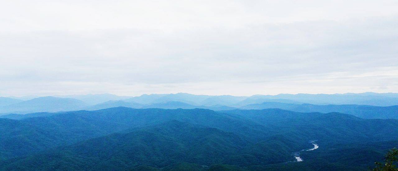 cover Escape the heat and ascend to the mountains (Doi Pha Hom Pok - Phu Hin Rong Kla National Park).