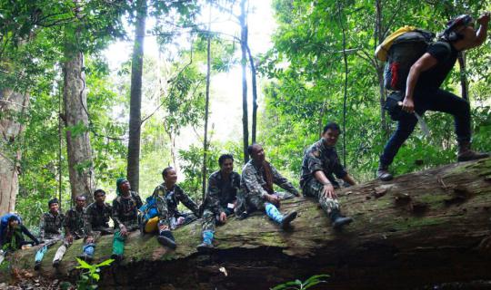 cover Jungle of Klong Nakha, Choen Mine, Ton Pahn Metre Waterfall, Crossing Cheow Lan Dam - 4 days 3 nights, 85-90 km.