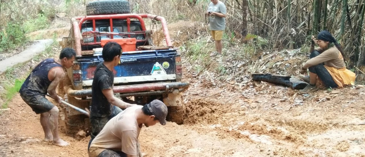 cover Mueang Mong Tha Sadet, Kanchanaburi: A Rough and Muddy Trip (Delivering Supplies and Repairing Solar Panels for Villagers Before the Rainy Season)