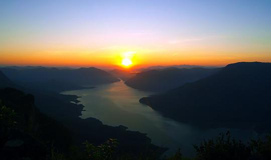 Cover Unseen Thailand: Pha Daeng Luang Viewpoint, Mae Ping National Park...