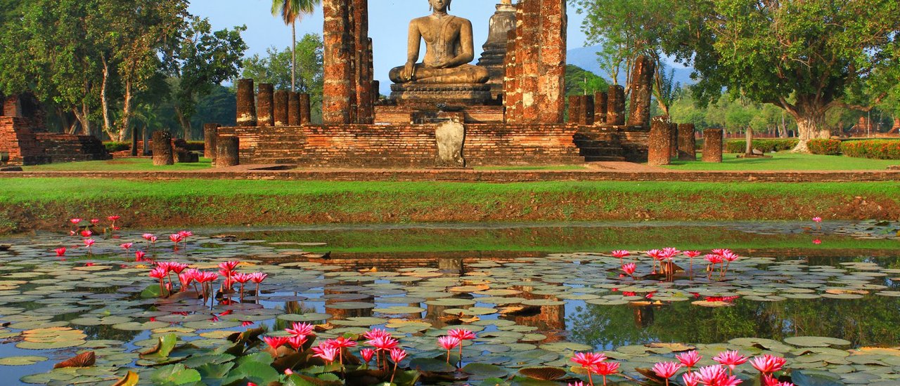 cover "Old City of Sukhothai, with its countless temples, left me overwhelmed and unable to recall their names. I apologize for any omissions."