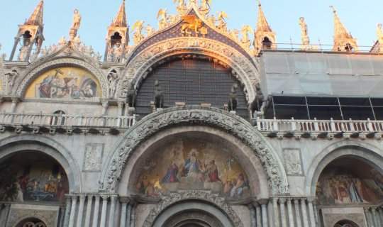 cover Explore France and Italy: A Grand Adventure with Big Brother and Little Sister #28