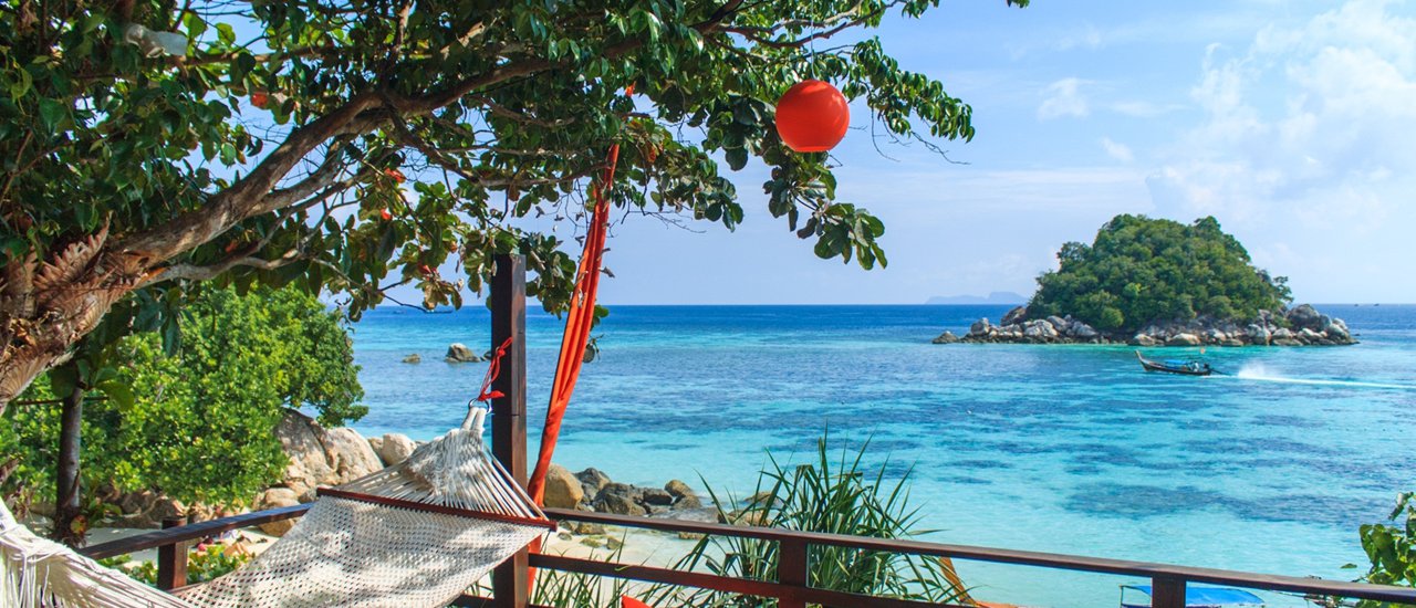 cover "Koh Lipe": Expectation vs. Reality
Original:"เกาะหลีเป๊ะ" ในความคิด กับ ความจริงที่ได้เจอ
The perception of "Koh Lipe" versus the reality encountered.