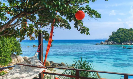 cover "Koh Lipe": Expectation vs. Reality
Original:"เกาะหลีเป๊ะ" ในความคิด กับ ความจริงที่ได้เจอ
The perception of "Koh Lipe" versus the reality encountered.
