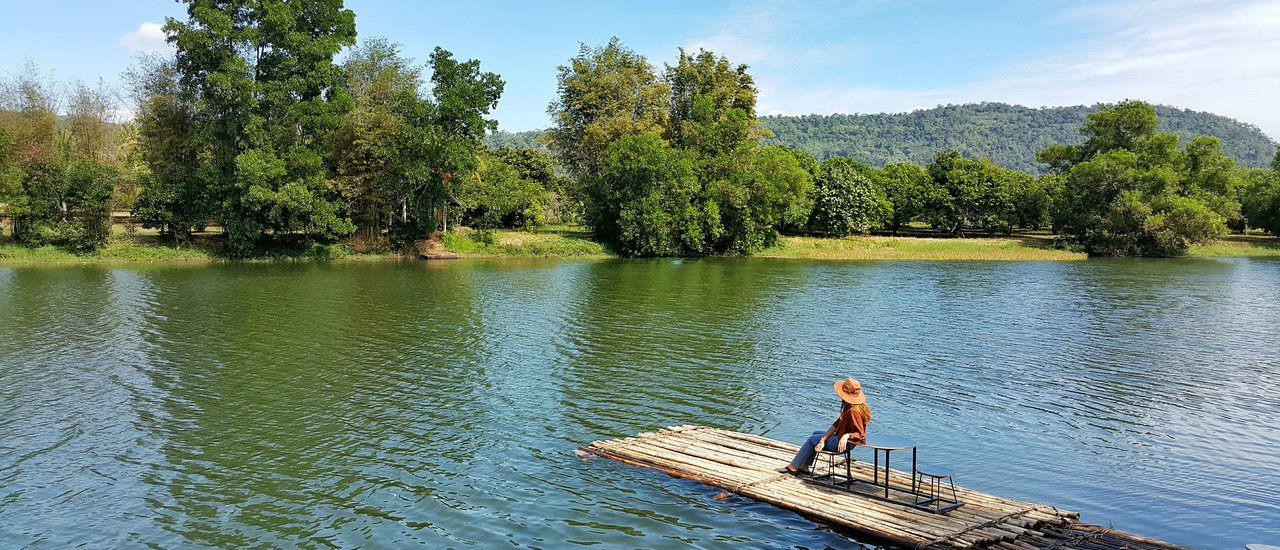 cover KHAOYAI 'n' all around . . . เขาใหญ่วนไปค่ะ
Khao Yai National Park is everywhere.