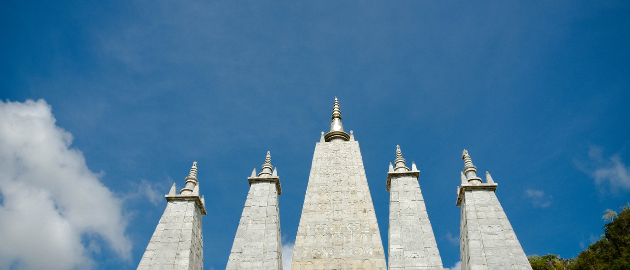 cover Buddhist Art in Padang Besar @ Wat Khao Rup Chang