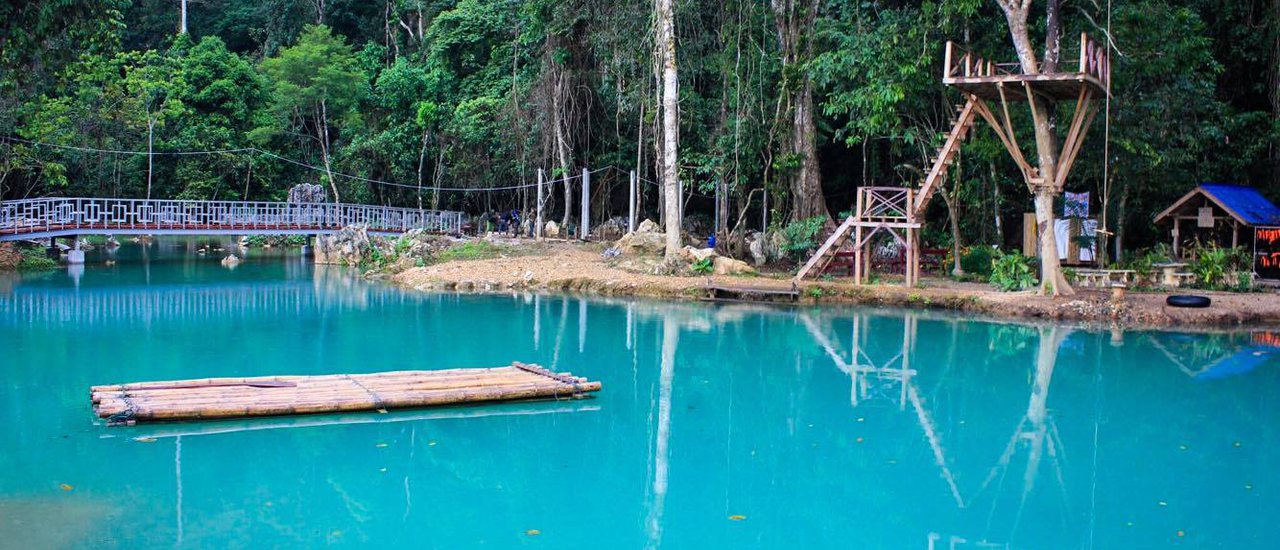 cover Vang Vieng, a super chill city with million-dollar views, costs a hundred thousand... kip.